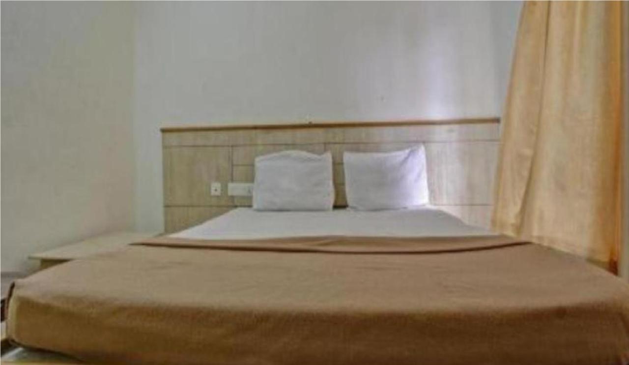 Hotel Chandrawali By Wb Inn Ballia Exterior photo